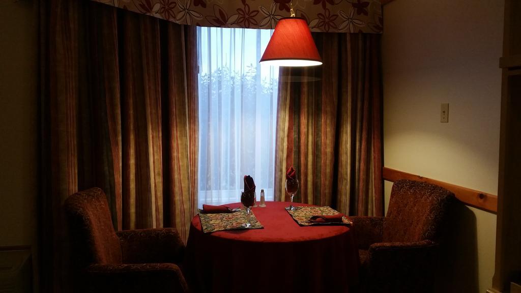 Granite Town Hotel Saint George Экстерьер фото